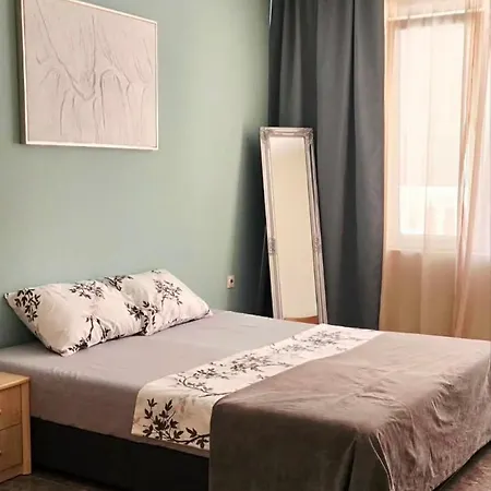 алекс 4 Apartment *